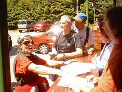 On est bien, appuy&eacute; au comptoir ! (238 ko)